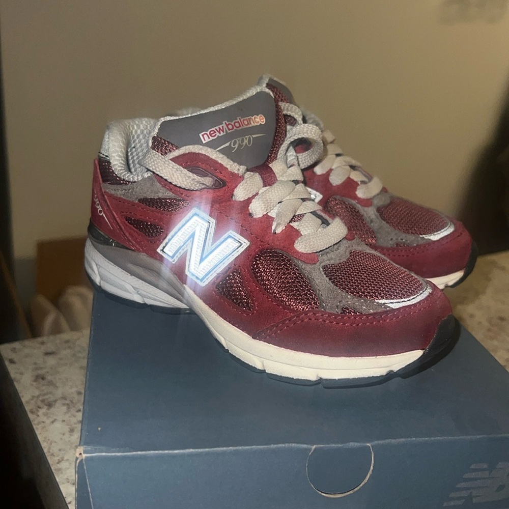 Red/burgundy new balance sneakers for ( little kids) size 11